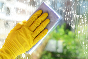 How to Clean Glass Right